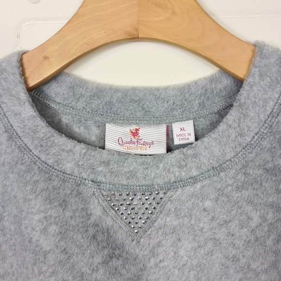 Quacker Factory Womens Fleece Sweater XL Gray Rhinestone Crew Sweatshirt Pockets - Picture 3 of 9